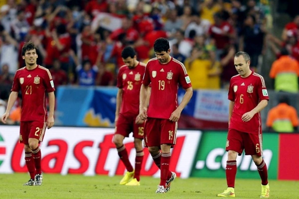 لاعبو منتخب إسبانيا بعد الإقصاء من كأس العالم 2014