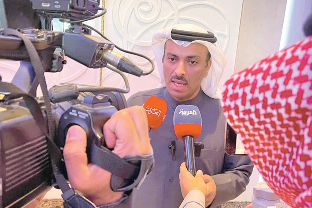 وزير الإعلام البحريني رمزان النعيمي