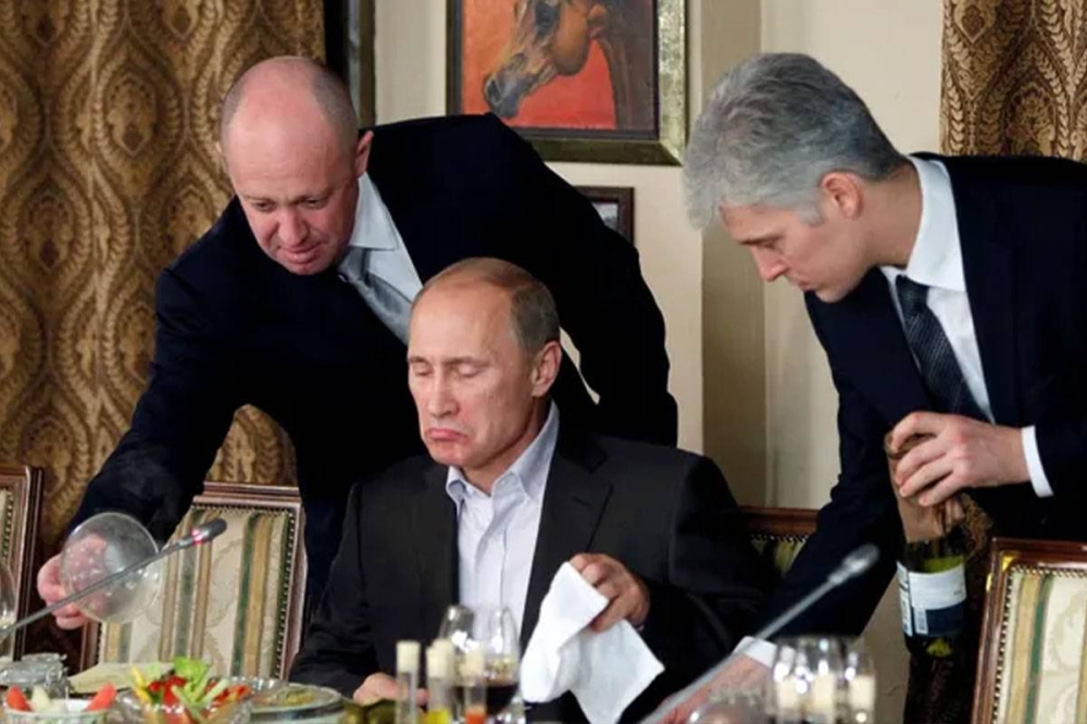 بريغوجين عندما كان صاحب مطعم يقصده بوتين