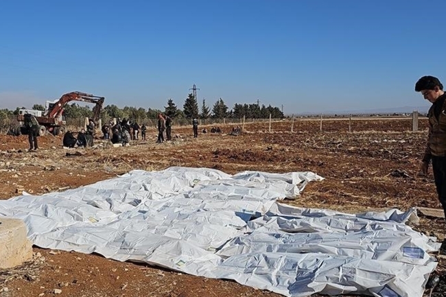 العثور على مقبرة جماعية لقوات الأمن في شمال غرب سورية